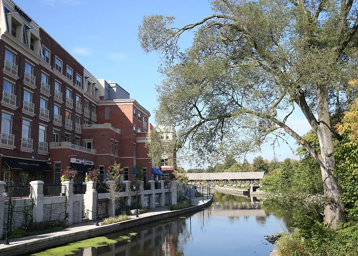 Indigo Riverwalk By Ihg Naperville