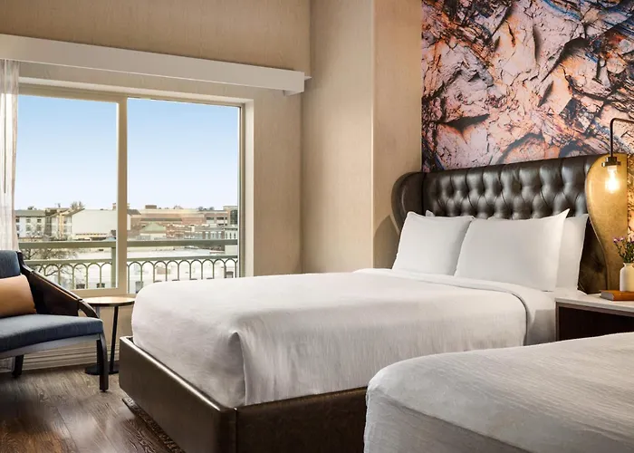 Indigo Riverwalk By Ihg Hotel 3*