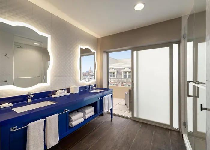 Hotel Indigo Riverwalk By Ihg Naperville