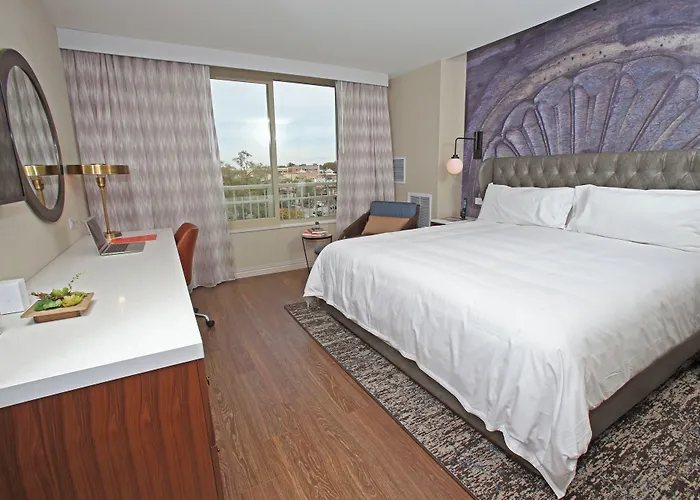Indigo Riverwalk By Ihg 3*