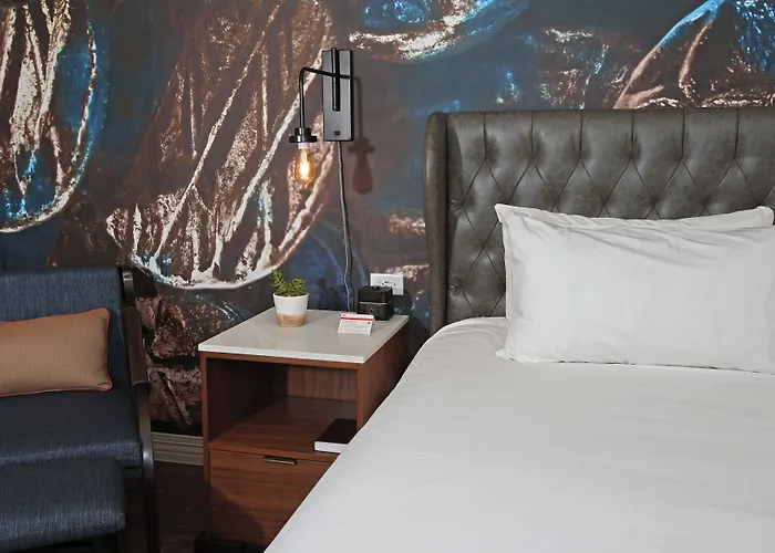 Hotel Indigo Riverwalk By Ihg