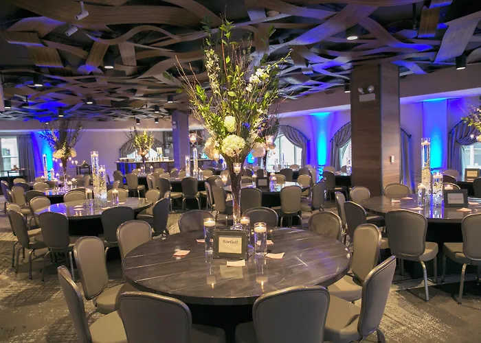 Indigo Riverwalk By Ihg Naperville