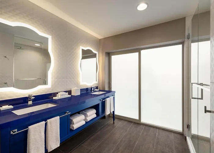Indigo Riverwalk By Ihg Hotel 3*