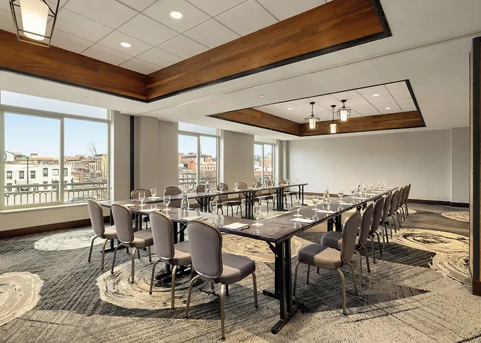 Indigo Riverwalk By Ihg Hotel Naperville